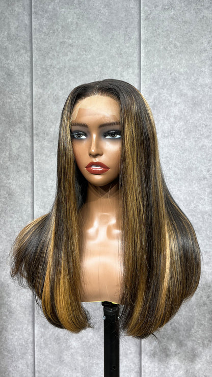 4x4 300 gr Hd Lace Brown Wig with Blonde Highlights Straight