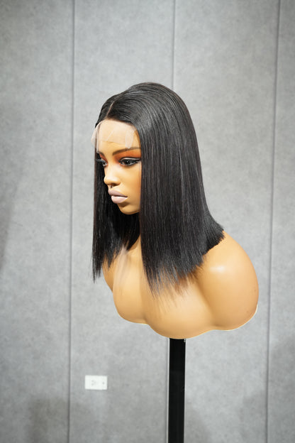 Gluless wig 12" Silky Short Bob Wig 12x4  Lace Closure ready to go 200gr
