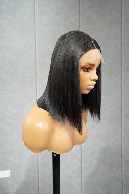 Gluless wig 12" Silky Short Bob Wig 12x4  Lace Closure ready to go 200gr